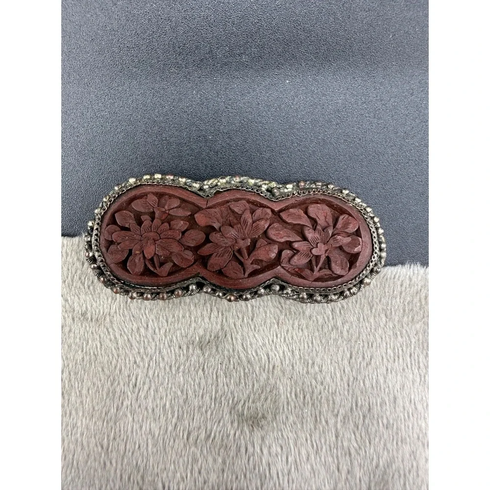 Vintage‎ Chinese Cinnabar Carved Brooch Silver Tone